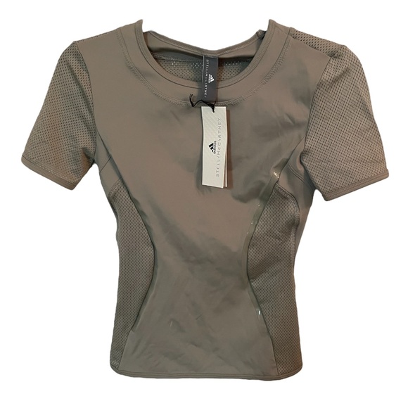 NWT ADIDAS X STELLA MCCARTNEY COLLAB WORKOUT TEE, SUPER COMFY! 🏃‍♀️🏋️‍♀️ - Picture 1 of 3